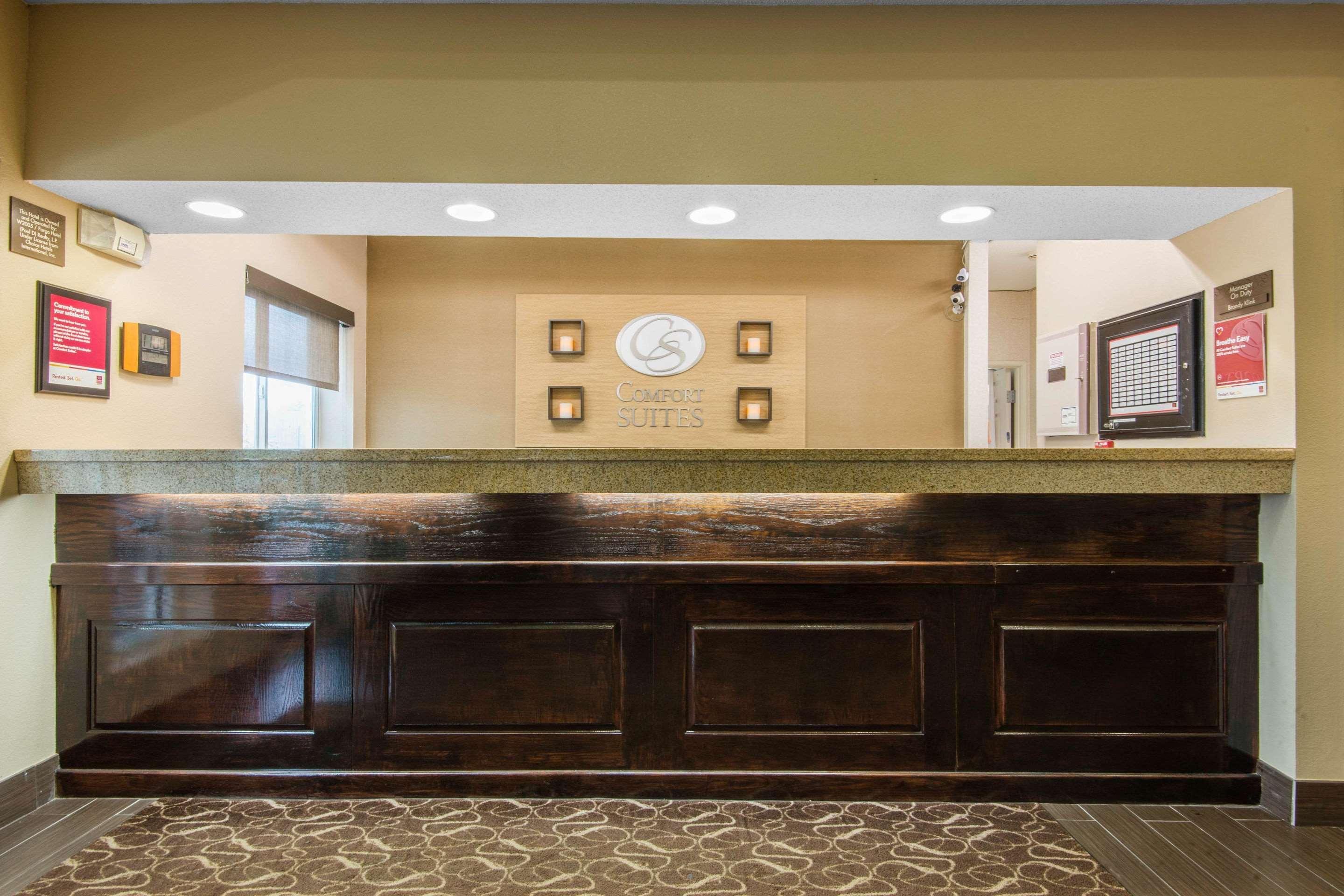 Comfort Suites Rochester Henrietta University Area Eksteriør billede