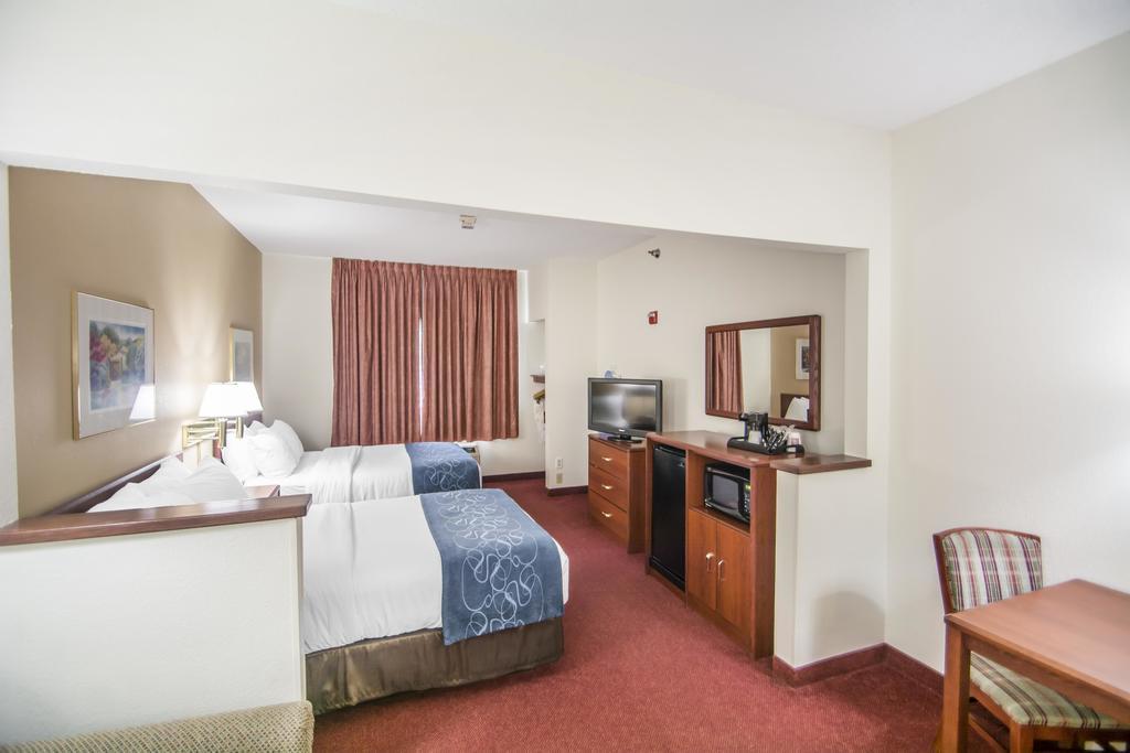 Comfort Suites Rochester Henrietta University Area Eksteriør billede