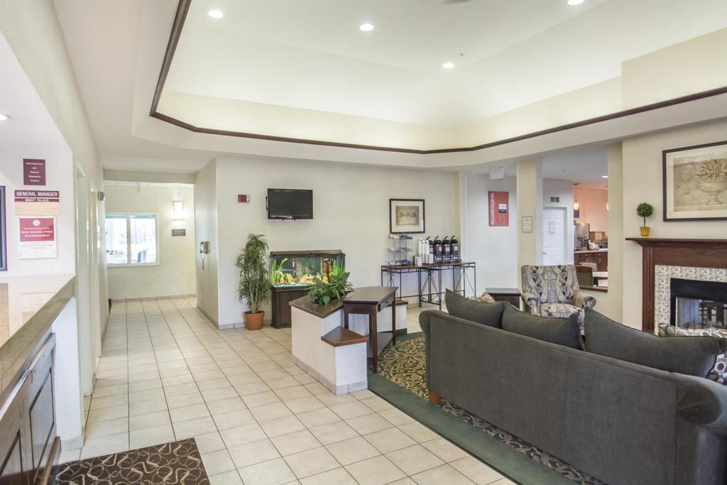 Comfort Suites Rochester Henrietta University Area Eksteriør billede