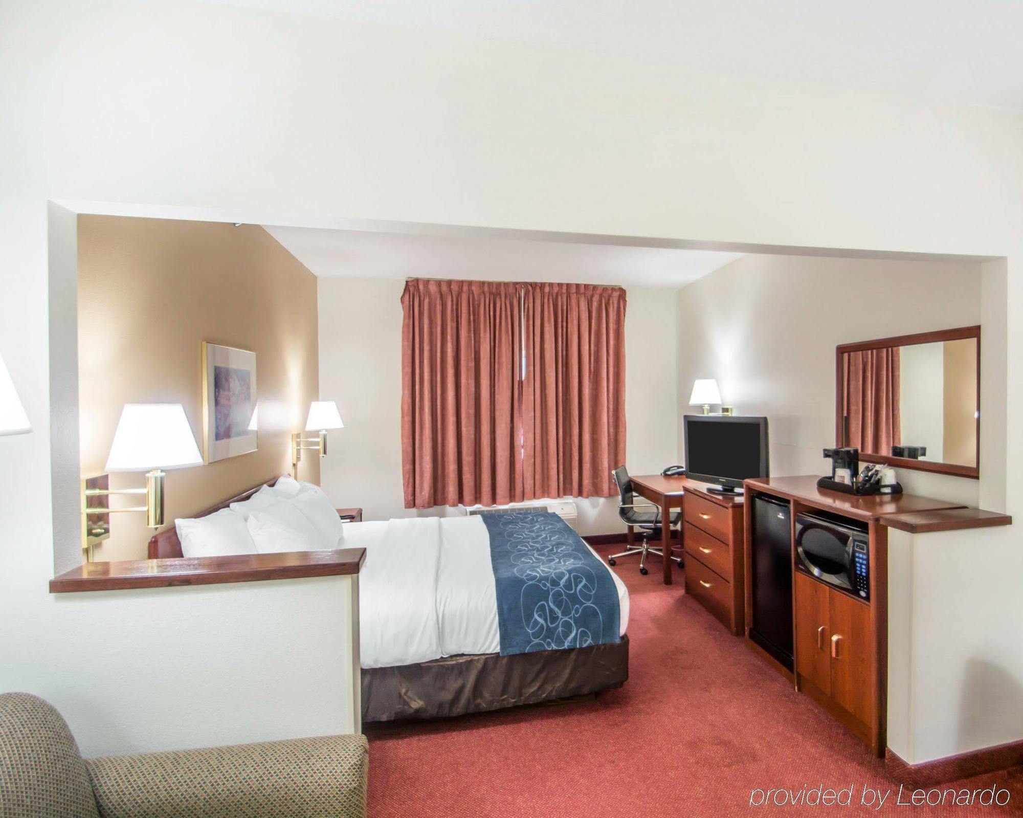 Comfort Suites Rochester Henrietta University Area Eksteriør billede